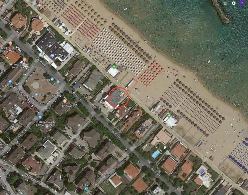 Appartamento sul mare Francavilla Al Mare Esterno foto